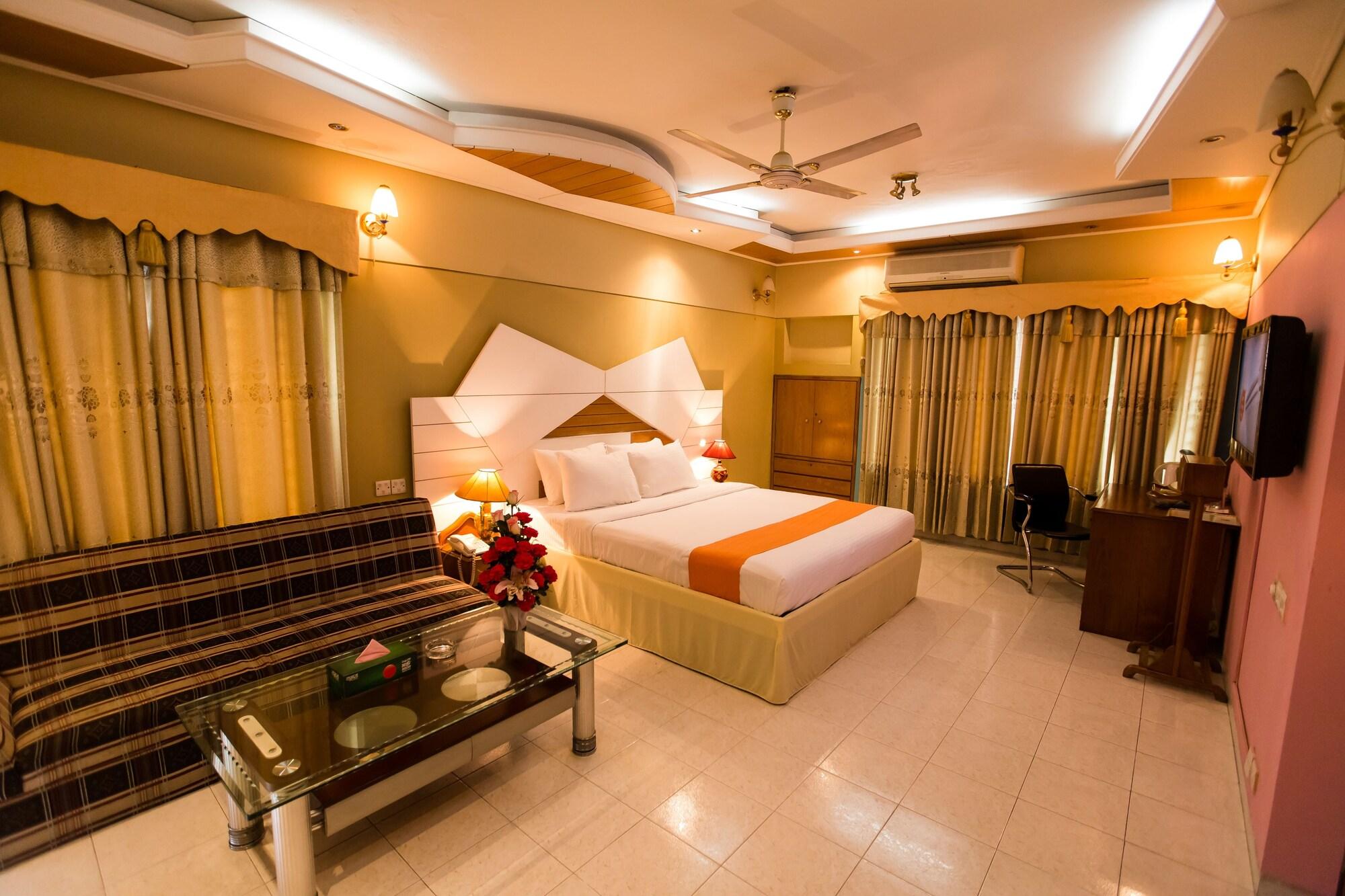 Hotel Golden Deer Ντάκα Εξωτερικό φωτογραφία