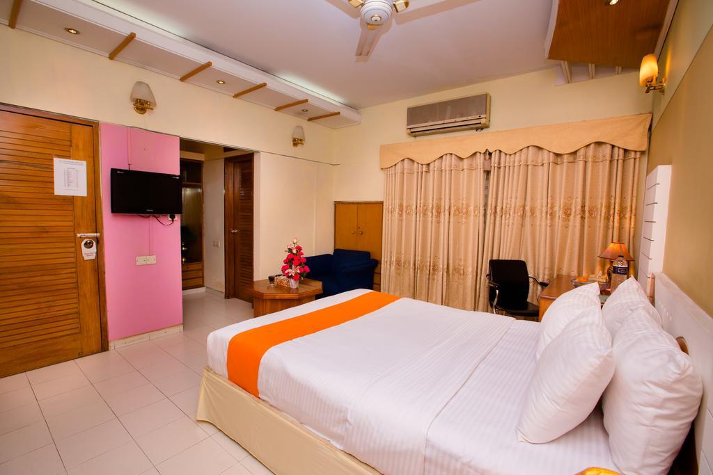 Hotel Golden Deer Ντάκα Εξωτερικό φωτογραφία
