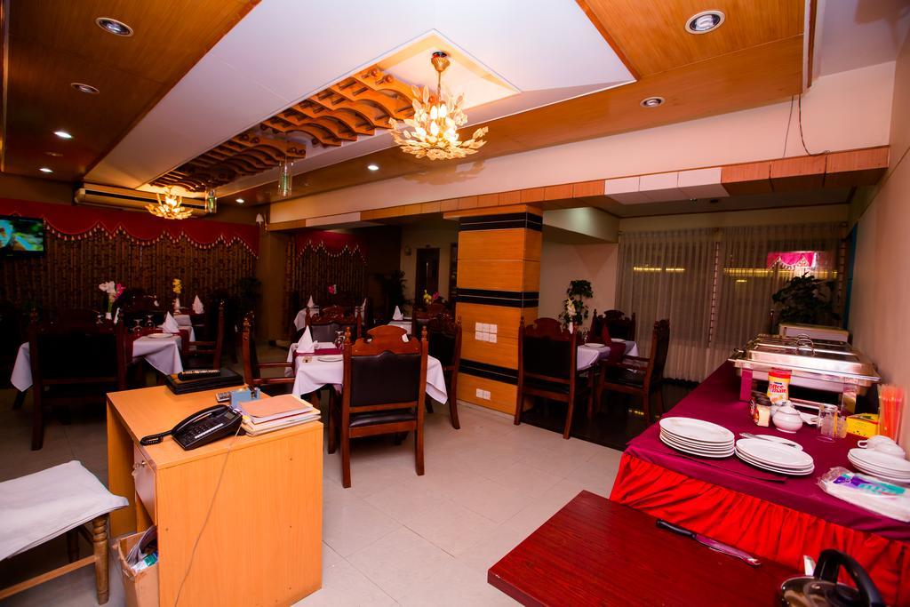 Hotel Golden Deer Ντάκα Εξωτερικό φωτογραφία