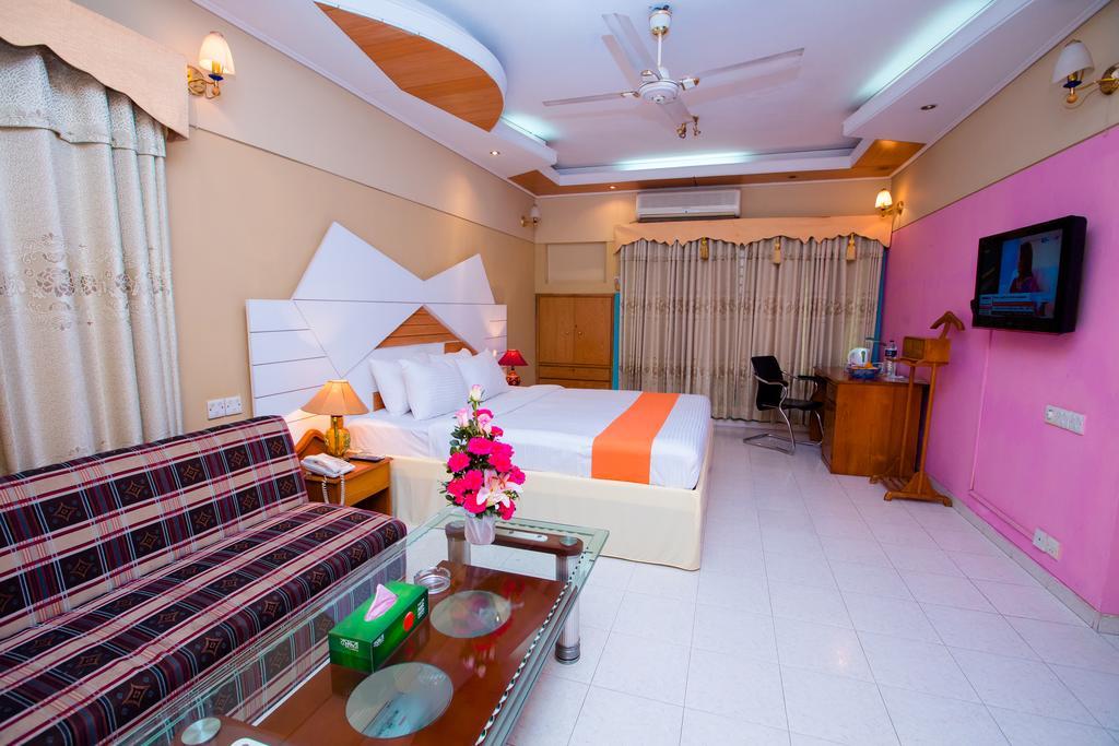 Hotel Golden Deer Ντάκα Εξωτερικό φωτογραφία