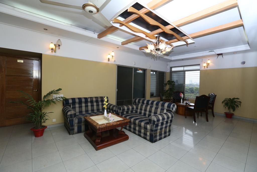 Hotel Golden Deer Ντάκα Εξωτερικό φωτογραφία
