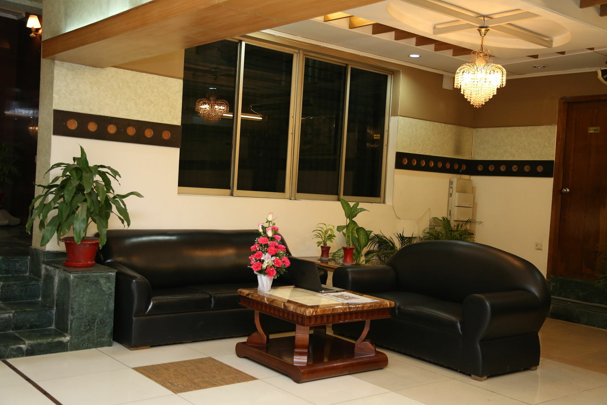 Hotel Golden Deer Ντάκα Εξωτερικό φωτογραφία