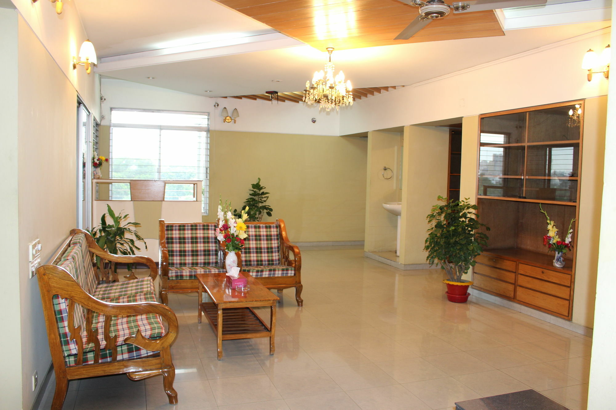 Hotel Golden Deer Ντάκα Εξωτερικό φωτογραφία