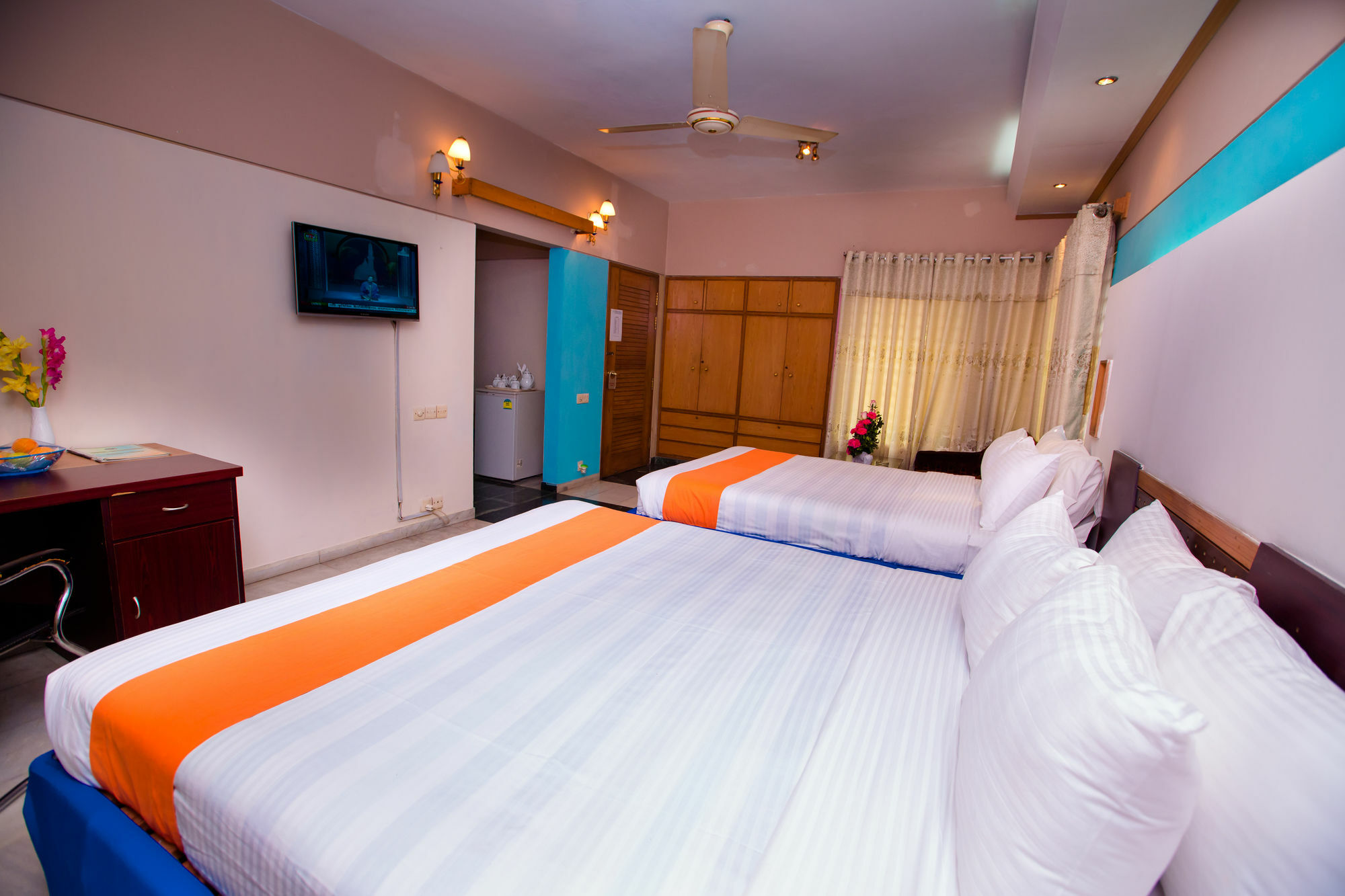 Hotel Golden Deer Ντάκα Εξωτερικό φωτογραφία