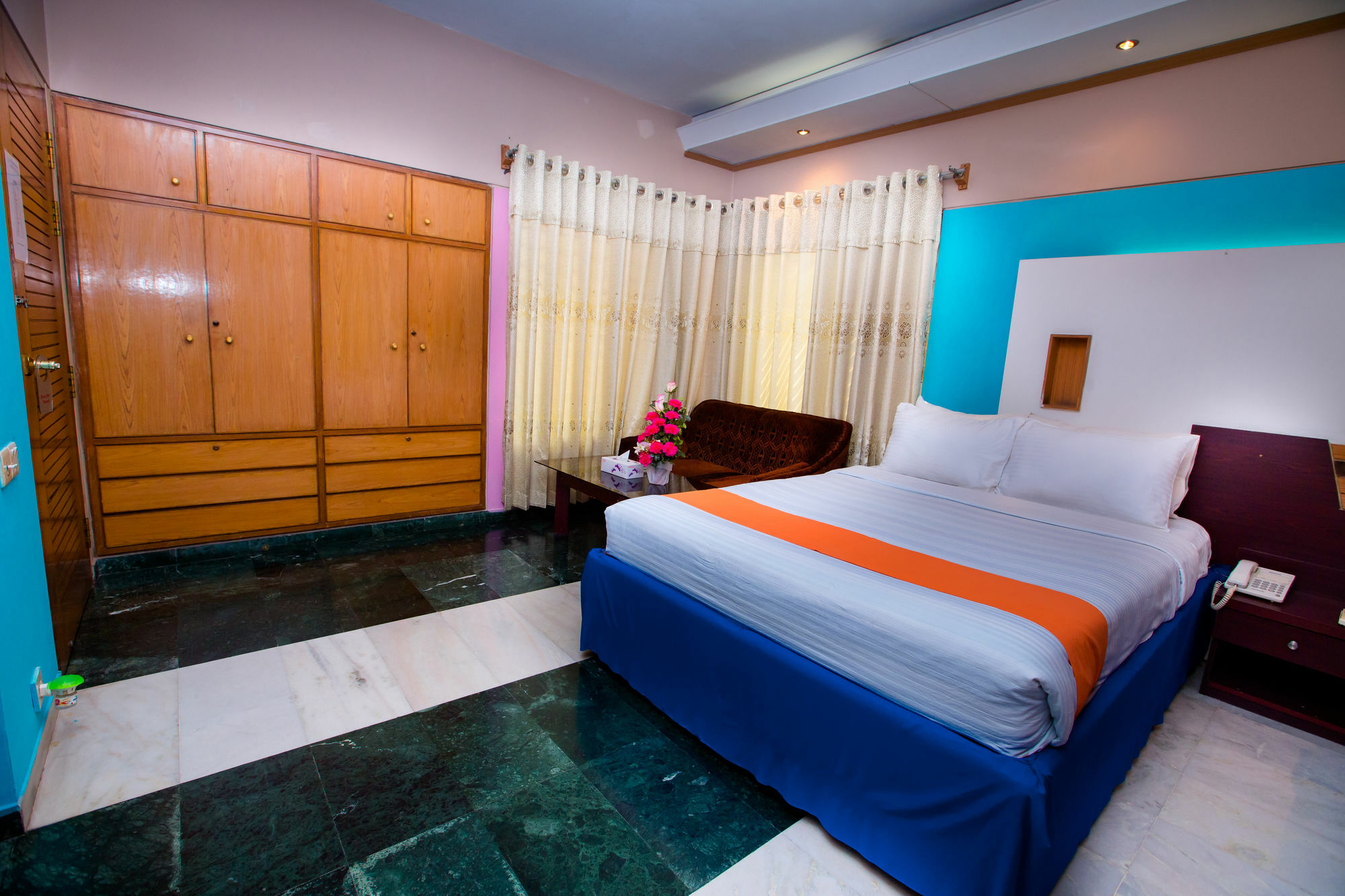 Hotel Golden Deer Ντάκα Εξωτερικό φωτογραφία